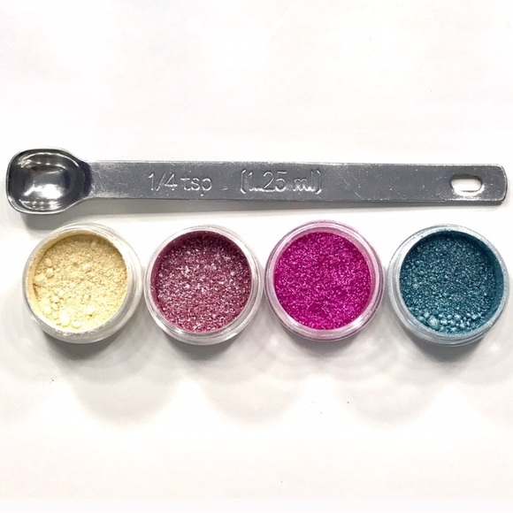 🔥LAST ONE🔥M•A•C Pigments + Brush Set💎 #34 - Picture 2 of 4